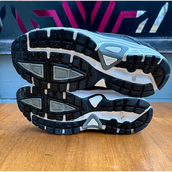 Nike Dart Youth Running Shoes Gray Black White Size 3Y Lightweight Sneakers - Picture 7 of 8